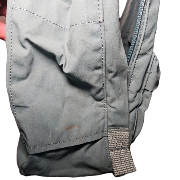 Fjallraven Kånken Unisex Green Outdoor Mini Backpack - Picture 12 of 14